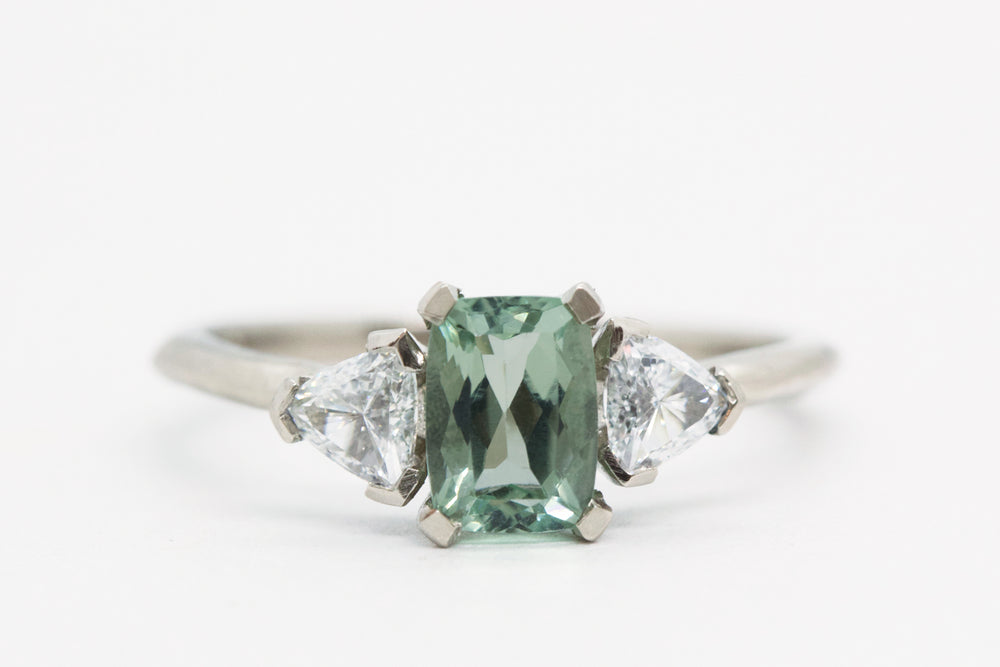 Verlovingsring op maat met diamanten en Toermalijn