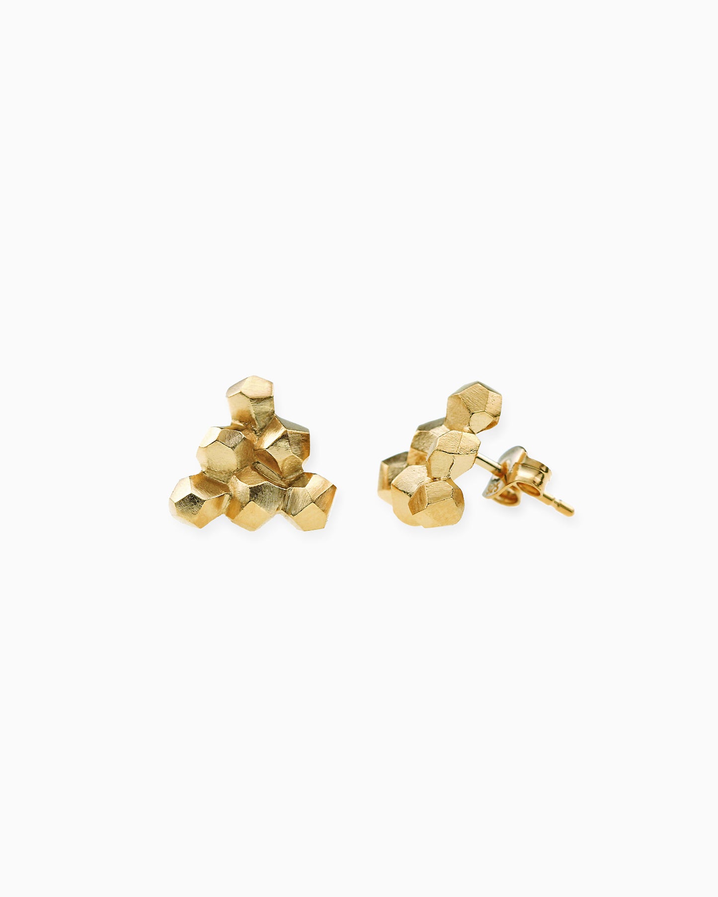 Gold-plated triangular earstuds 6 Refined