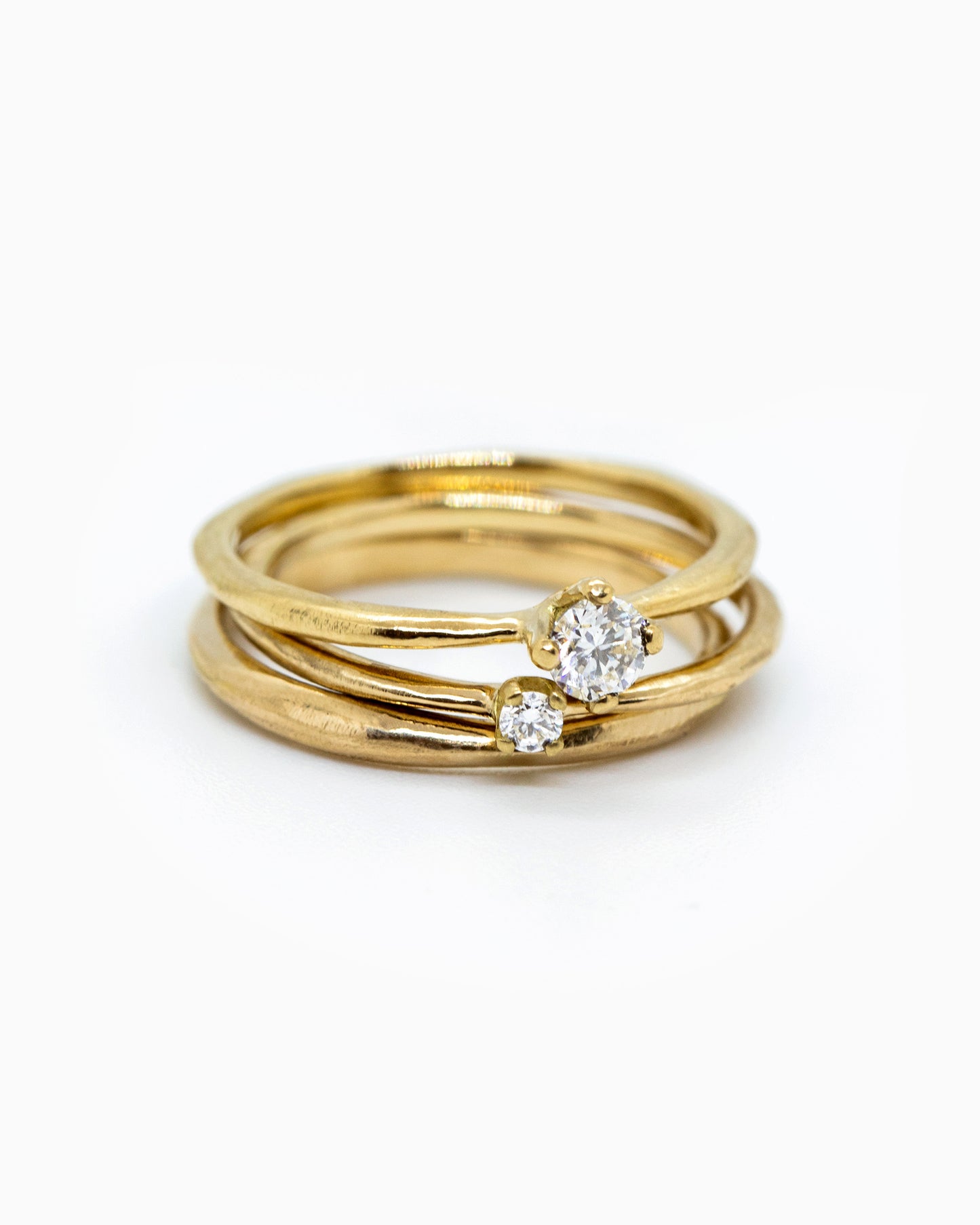 18k fairmined gold Kaviar Trio ring with white diamonds