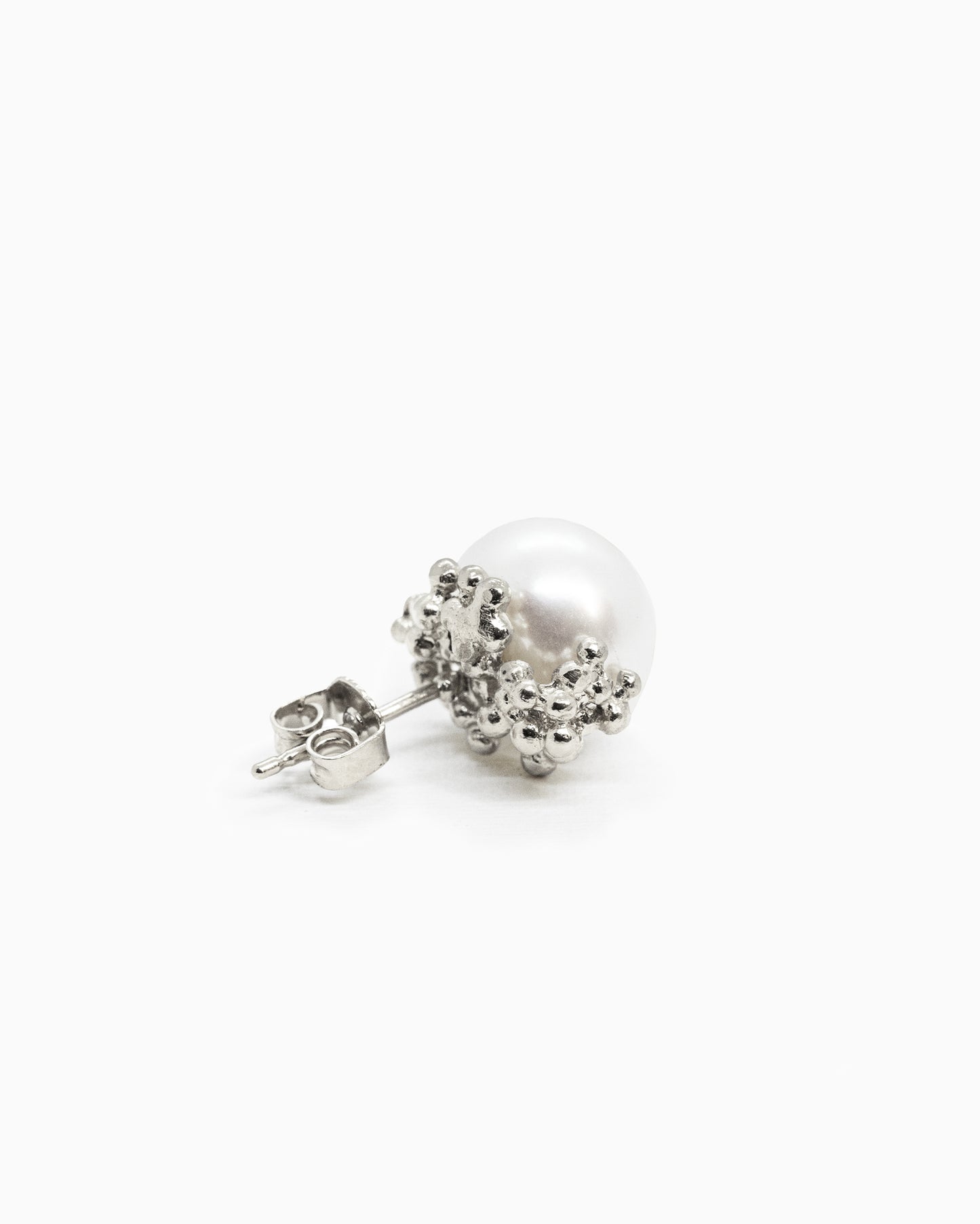 Silver Summer Kaviar earstuds with pearl
