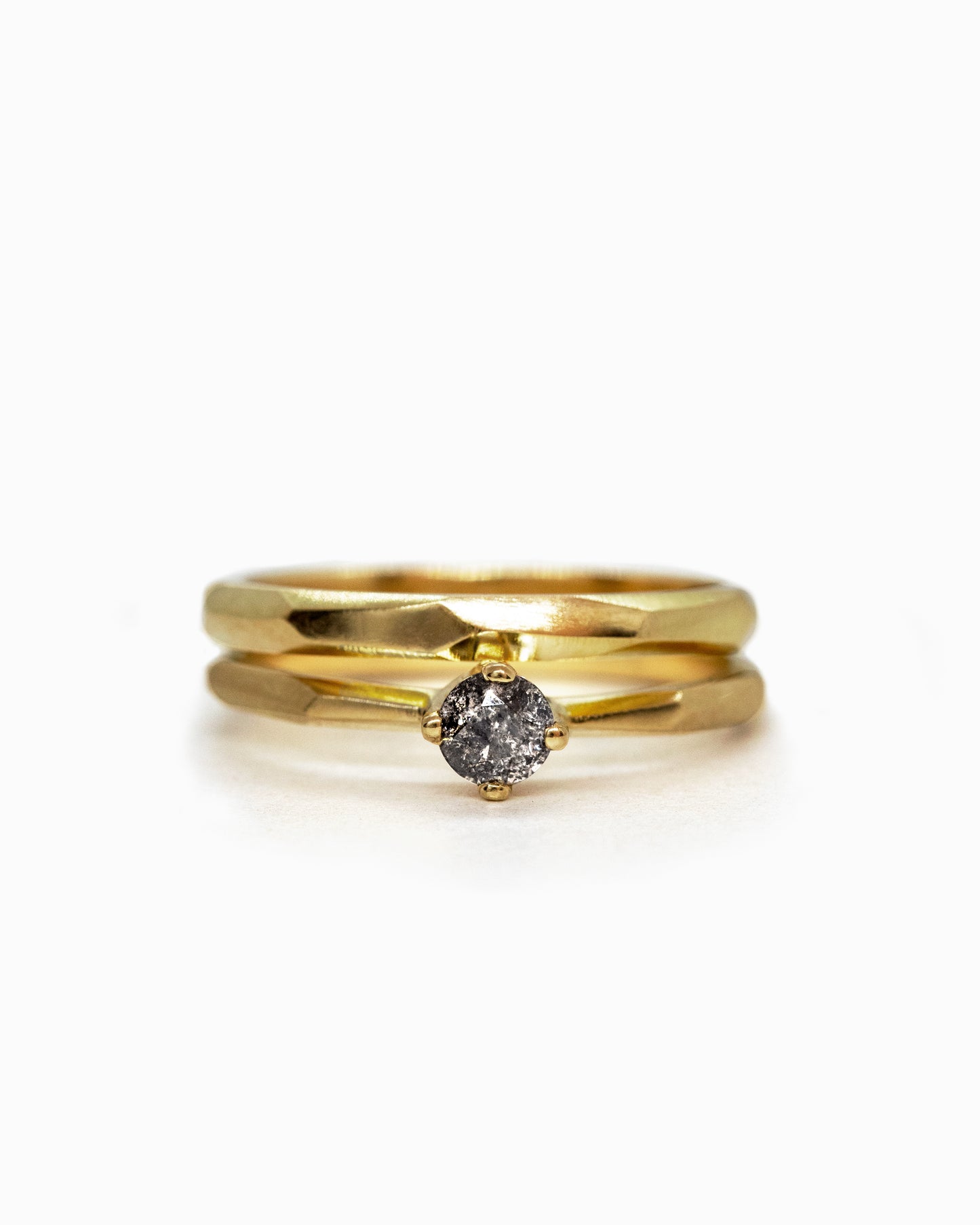 18k fairmined gold duo Rock ring with Salt & Pepper diamond