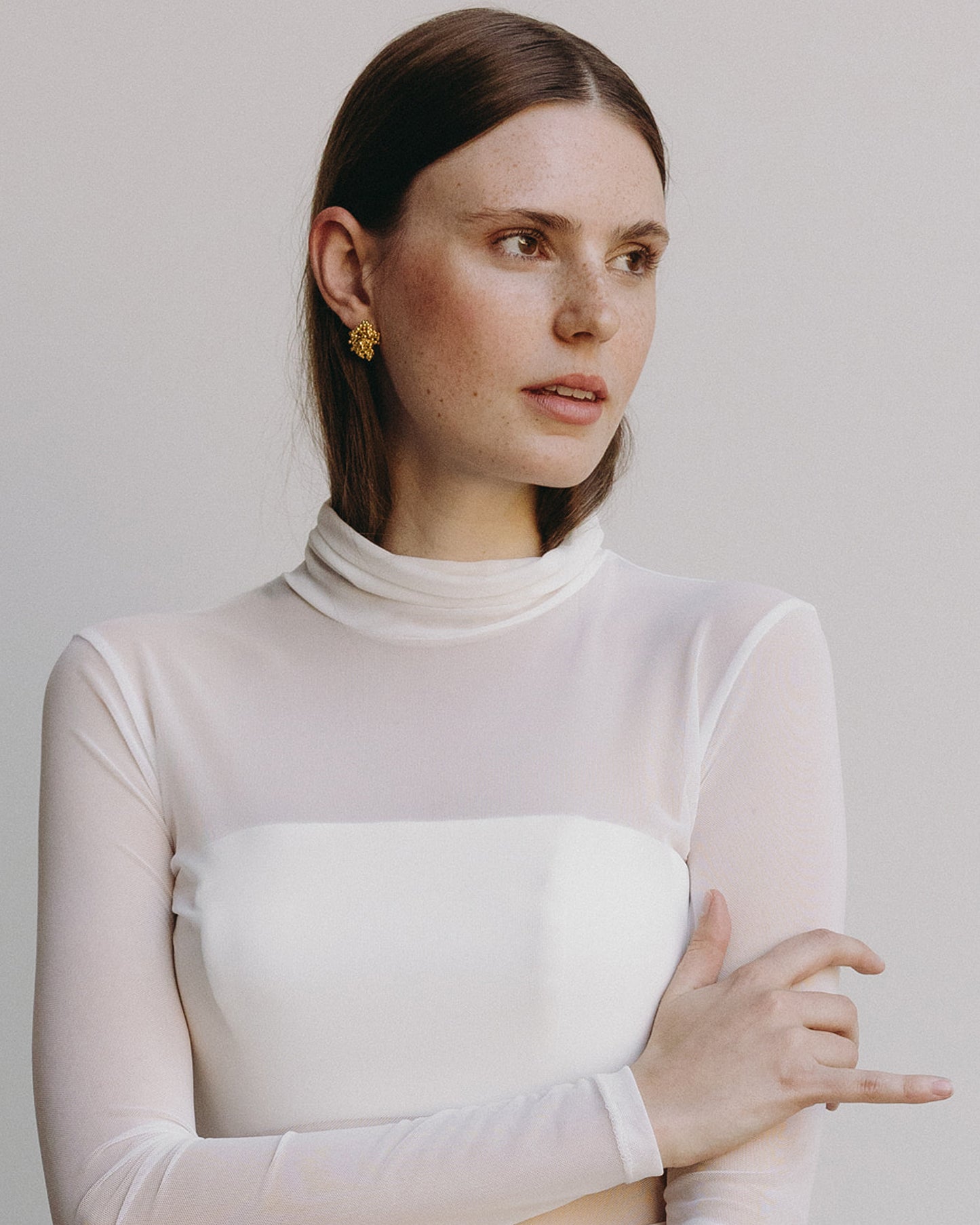 Large gold-plated Kaviar earstuds