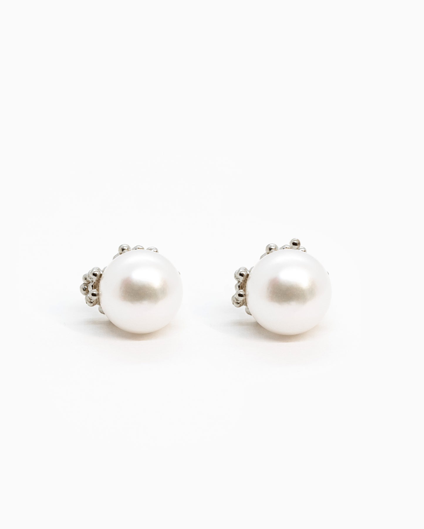 Silver Summer Kaviar earstuds with pearl