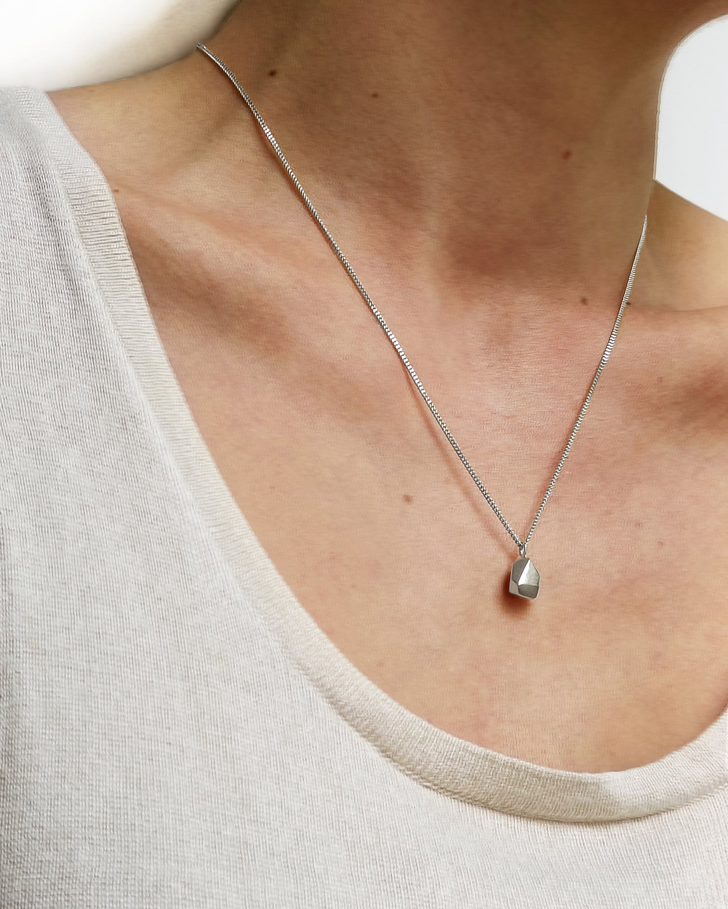 Silver necklace small Rock