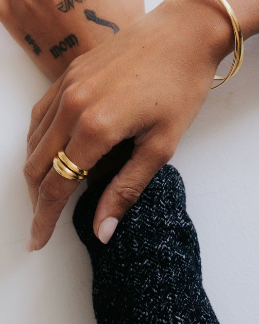 Vergulde Dubbel Gebogen Ring Intuitive Heart