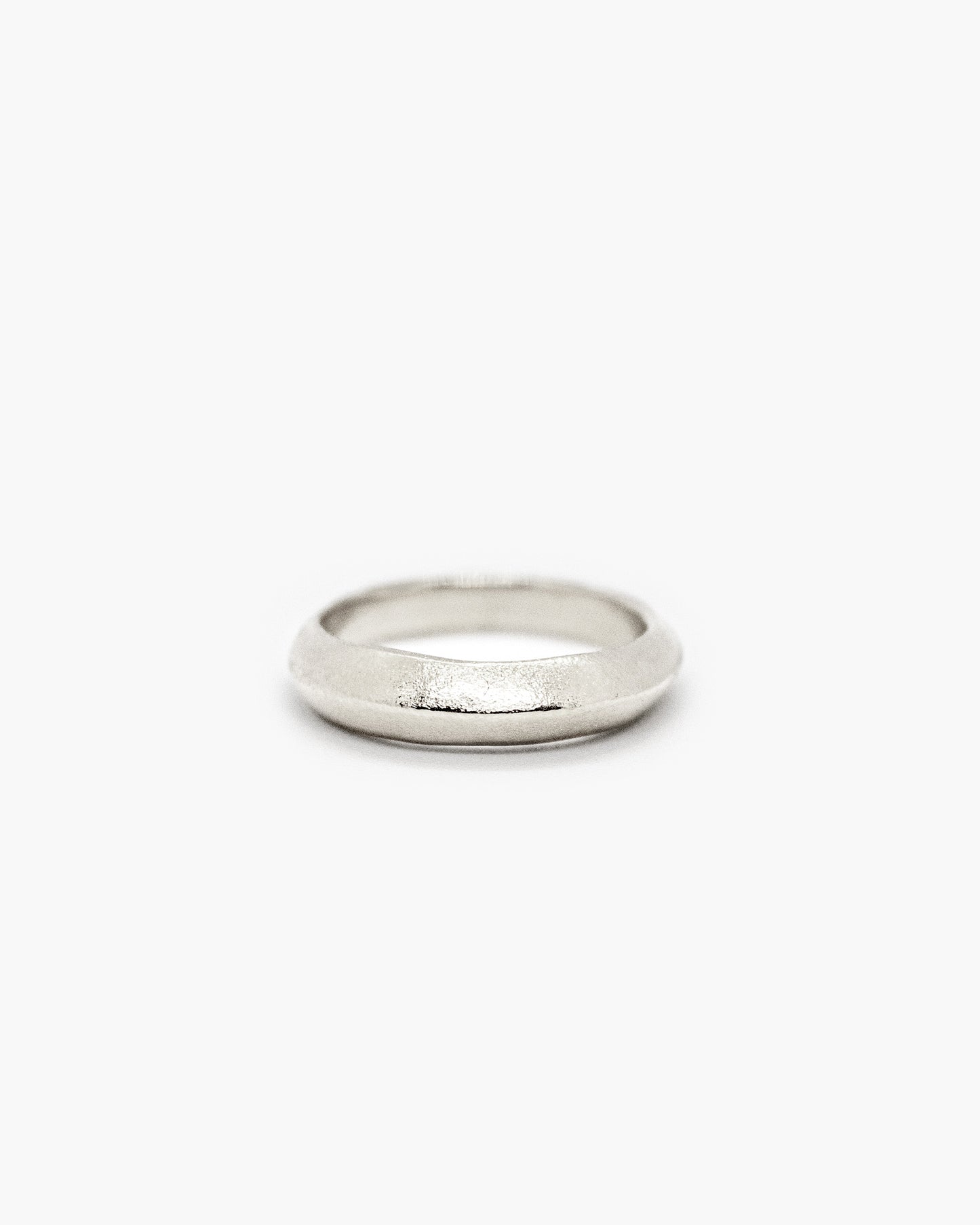 Zilveren Gebogen Ring Intuitive Heart