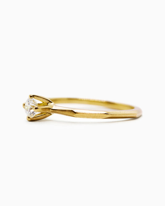 18k fairmined gouden Rock ring met diamant