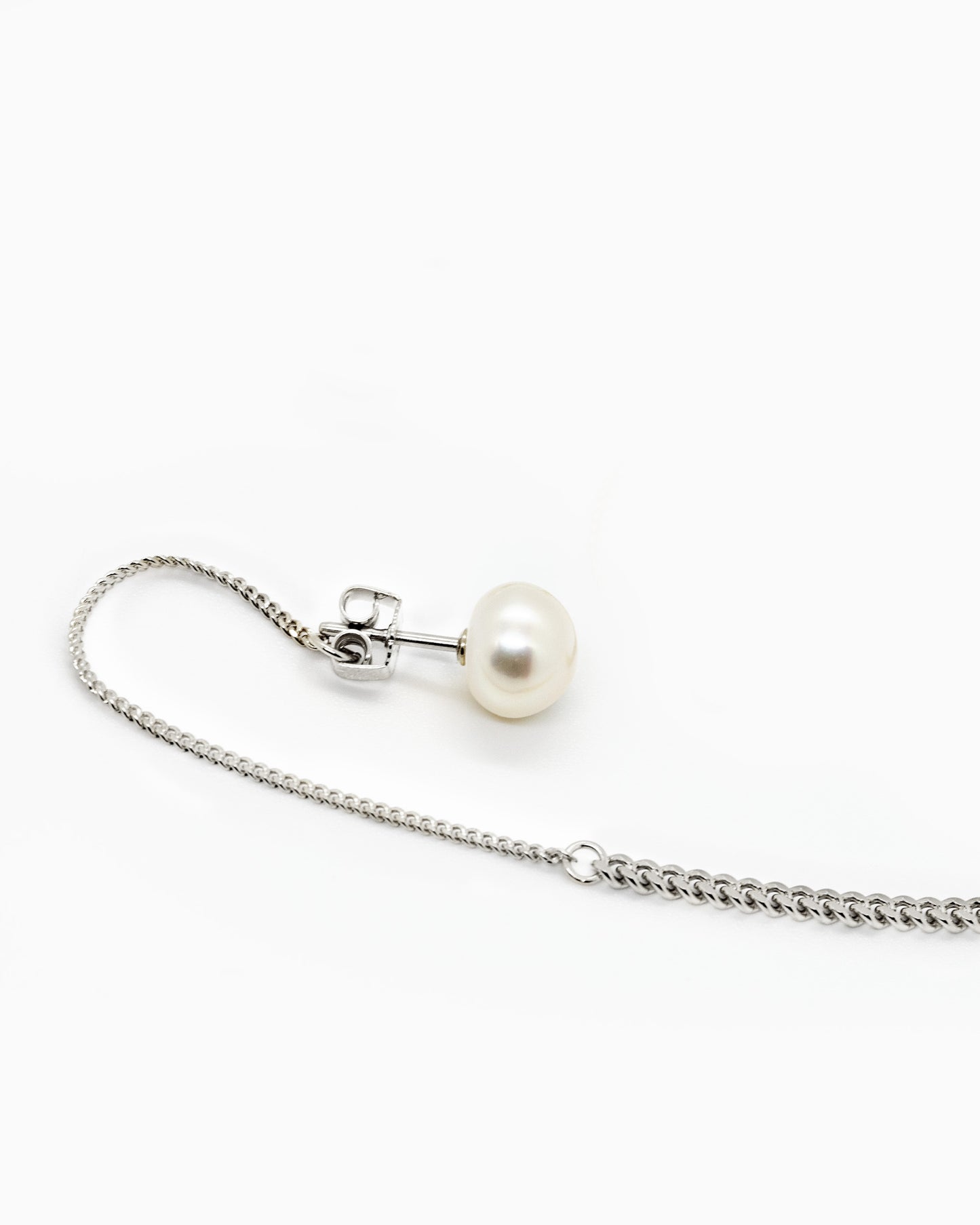 Zilveren mini parel oorhangers Summer Kaviar 