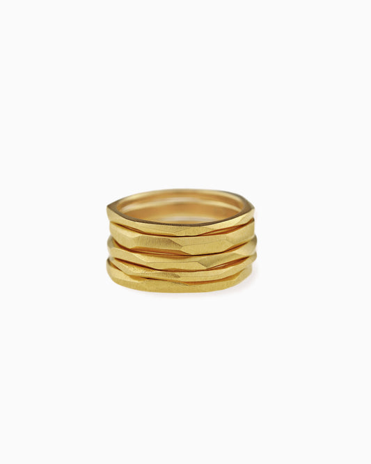 Rock gold-plated stacking ring